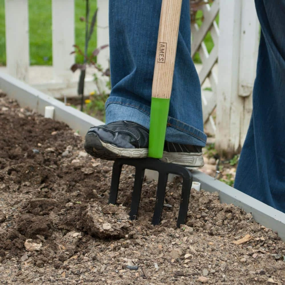 26 in. 4-Tine Forged Spading Garden Fork by Ames 5 26 in. 4-Tine Forged Spading Garden Fork by Ames - Image 3