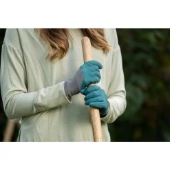 Women's Medium Full Finger Latex Garden Glove by Digz 12 Women's Medium Full Finger Latex Garden Glove by Digz -GARDEN TOOLS Shop digz gardening gloves 73831 012 1f 1000