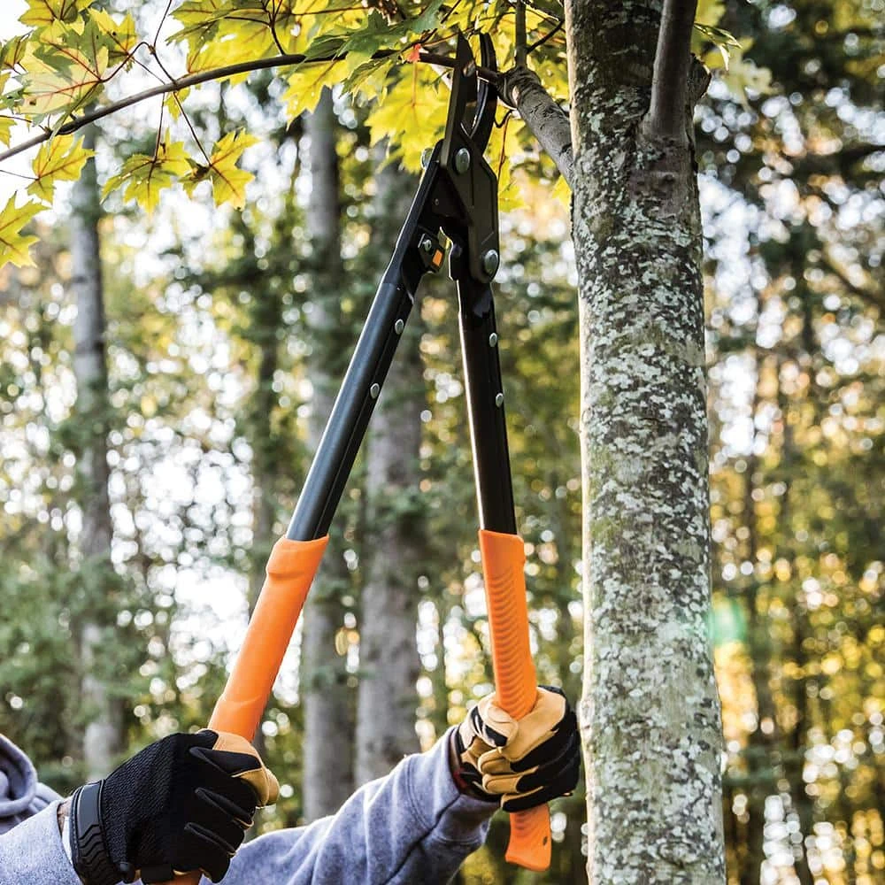 Pro 2 in. Cut Steel High Carbon Blade with Aluminum Handled Bypass Lopper by Fiskars 9 Pro 2 in. Cut Steel High Carbon Blade with Aluminum Handled Bypass Lopper by Fiskars - Image 7