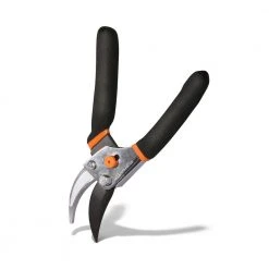 5.5 in. Bypass Pruners Pruning Shears (2-Pack) by Fiskars -GARDEN TOOLS Shop fiskars pruning shears 1067907 66 1000