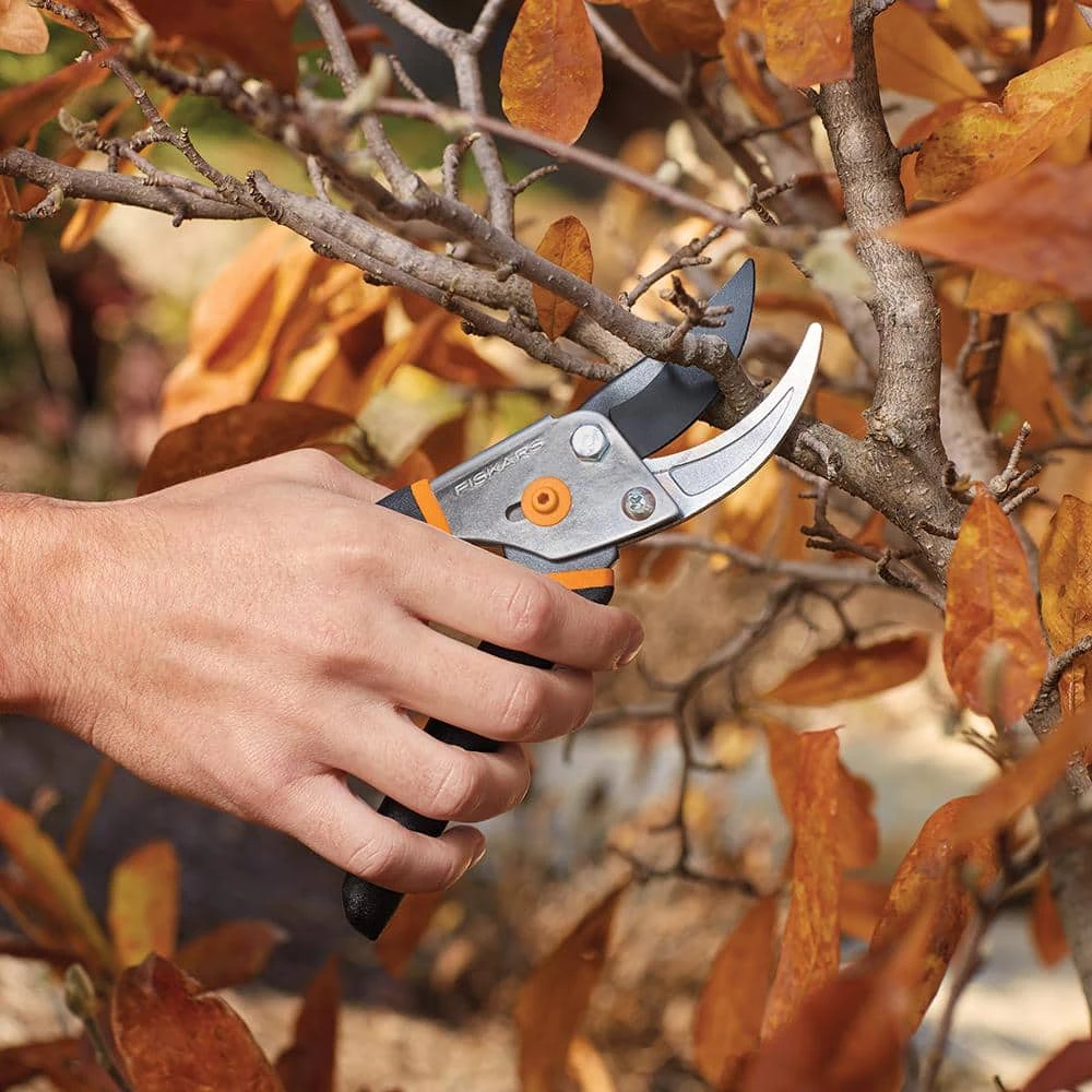 5.5 in. Bypass Pruner by Fiskars 4 5.5 in. Bypass Pruner by Fiskars - Image 2