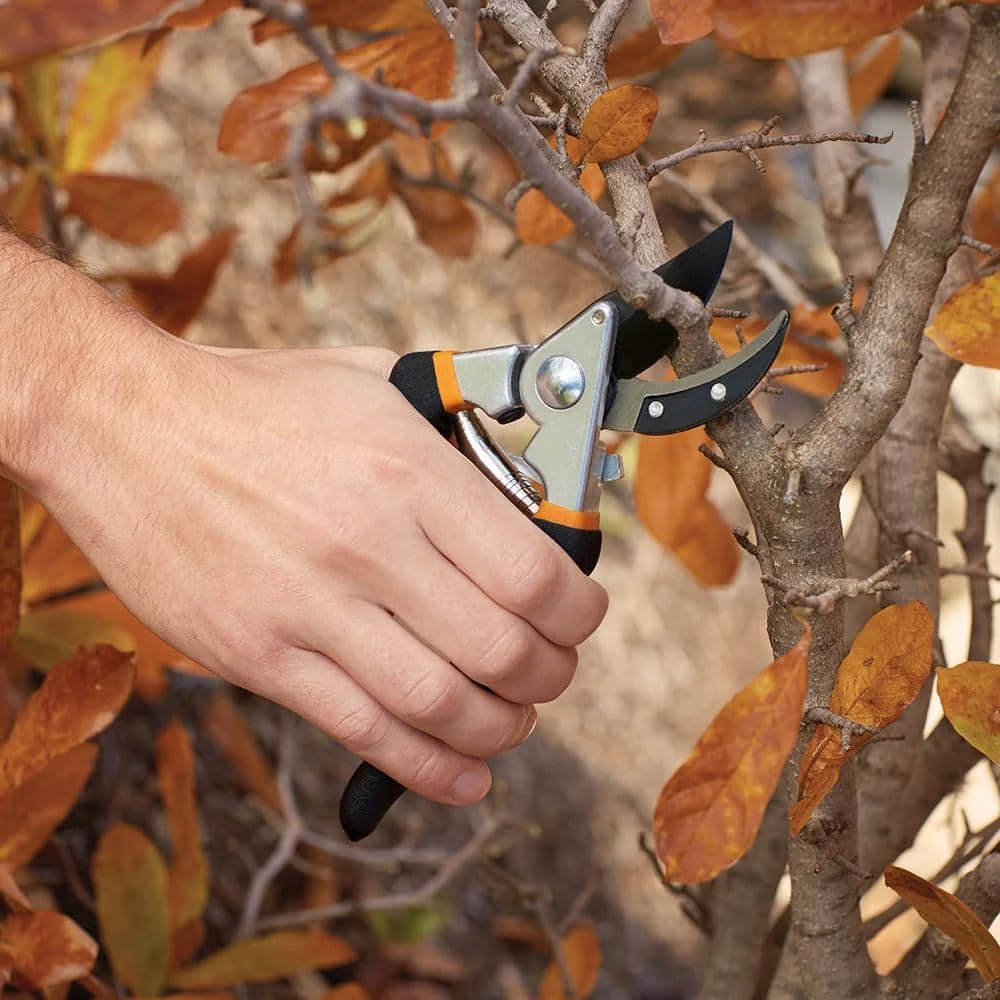 Bypass Pruner by Fiskars 4 Bypass Pruner by Fiskars - Image 2