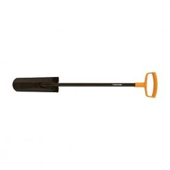 46 in. D-Handle Transplanting Spade by Fiskars -GARDEN TOOLS Shop fiskars shovels 96546925j 40 1000