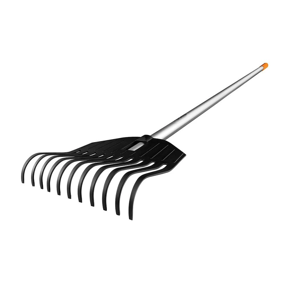 8 in. Shrub Rake by Fiskars 6 8 in. Shrub Rake by Fiskars - Image 4