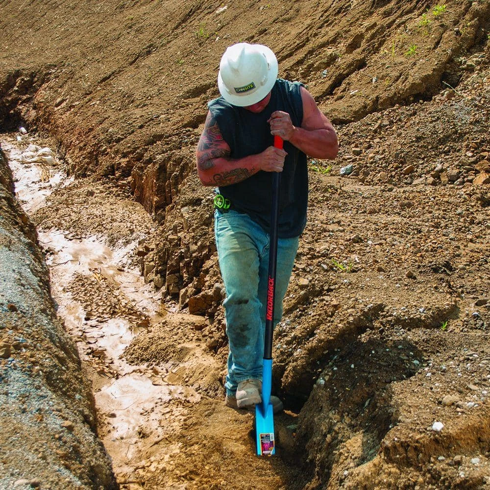 43 in. Fiberglass Handle Trenching Shovel by Razor-Back 5 43 in. Fiberglass Handle Trenching Shovel by Razor-Back - Image 3