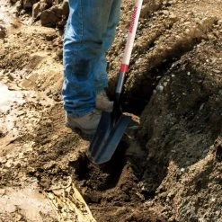 48 in. Wood Handle Ditching Shovel by Razor-Back -GARDEN TOOLS Shop razor back shovels 47115 40 1000